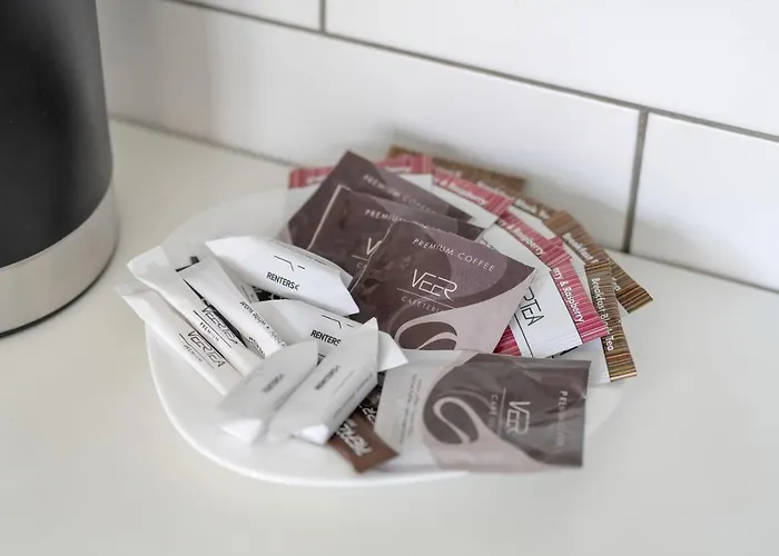 Stylish Near Hala Arena By Renters Posen